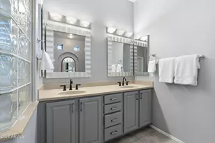 2402 E Everglade Ct, Chandler, AZ 85249 - Photo 18