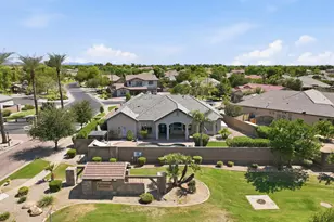 2402 E Everglade Ct, Chandler, AZ 85249 - Photo 4
