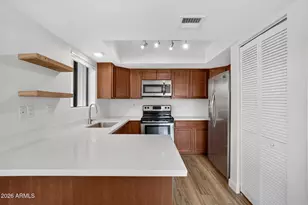 3635 N 37th St, Phoenix, AZ 85018 - Photo 4