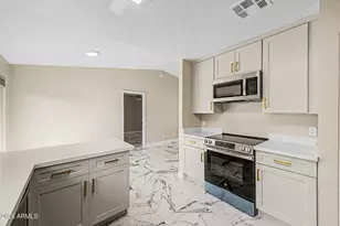 1510 E Taro Ln, Phoenix, AZ 85024 - Photo 14