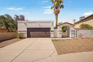 1510 E Taro Ln, Phoenix, AZ 85024 - Photo 1