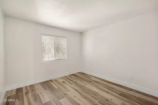 740 W Elm St, Phoenix, AZ 85013 - Photo 16