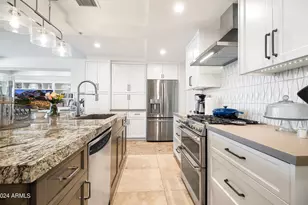 7117 E Rancho Vista Dr, Scottsdale, AZ 85251 - Photo 20