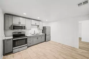 3809 E Taylor St, Phoenix, AZ 85008 - Photo 2