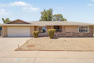 17028 N Country Club Dr, Sun City, AZ 85373 - Photo 4