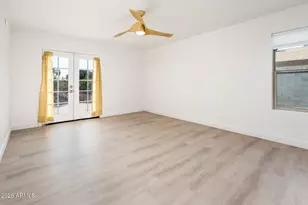 11847 N Bancroft Dr, Phoenix, AZ 85028 - Photo 14