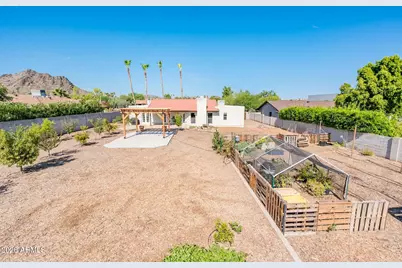 11847 N Bancroft Drive, Phoenix, AZ 85028 - Photo 4