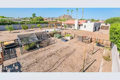 11847 N Bancroft Drive, Phoenix, AZ 85028 - Photo 26