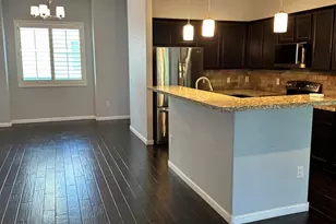 124 N California St, Chandler, AZ 85225 - Photo 8
