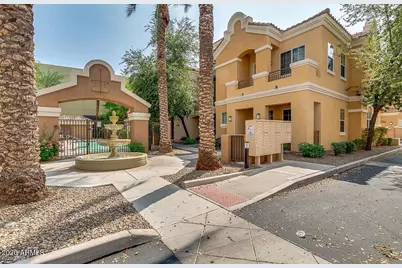 124 N California Street #Unit 12, Chandler, AZ 85225 - Photo 1