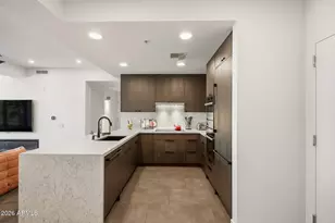 7167 E Rancho Vista Dr, Scottsdale, AZ 85251 - Photo 8