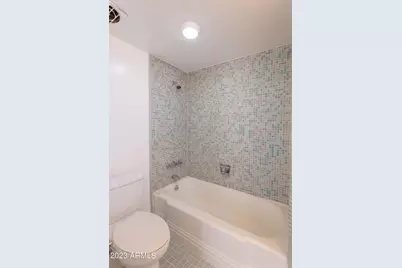 1043 E Maryland Avenue #Apt 5, Phoenix, AZ 85014 - Photo 10