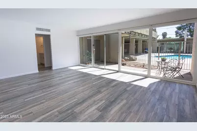 1043 E Maryland Avenue #Apt 5, Phoenix, AZ 85014 - Photo 2