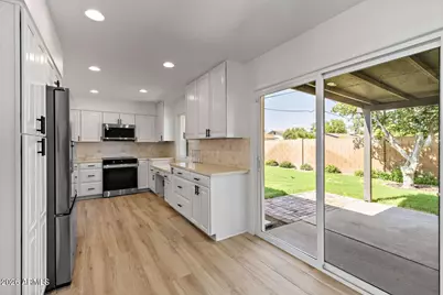 7608 N 18th Avenue, Phoenix, AZ 85021 - Photo 8