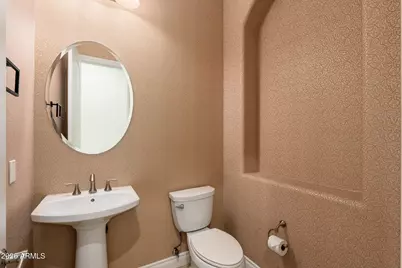 9400 E Desert Village Drive, Scottsdale, AZ 85255 - Photo 34