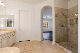 9400 E Desert Village Dr, Scottsdale, AZ 85255 - Photo 32