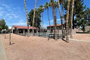 623 W Guadalupe Rd, Mesa, AZ 85210 - Photo 14