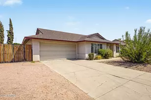 1048 W Nido Ave, Mesa, AZ 85210 - Photo 2