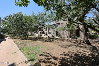 2321 E Hidalgo Avenue, Phoenix, AZ 85040 - Photo 4