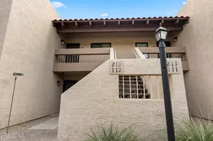 8651 E Royal Palm Rd, Scottsdale, AZ 85258 - Photo 2