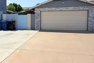 2923 W Keim Dr, Phoenix, AZ 85017 - Photo 1