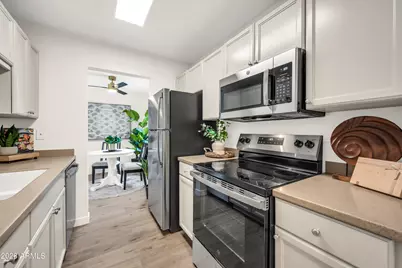 7550 N 12th Street #124, Phoenix, AZ 85020 - Photo 12