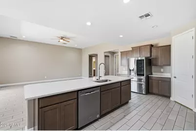 38213 W San Clemente Street, Maricopa, AZ 85138 - Photo 12