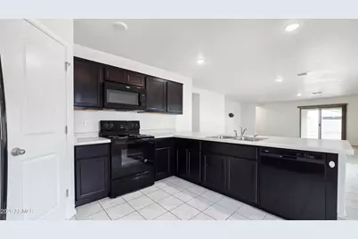 8562 S 253rd Avenue, Buckeye, AZ 85326 - Photo 6