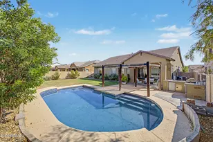 18172 W Buckhorn Dr, Goodyear, AZ 85338 - Photo 2