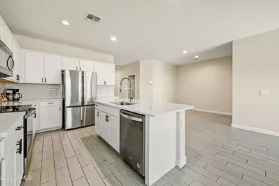2470 S 242nd Lane, Buckeye, AZ 85326 - Photo 4