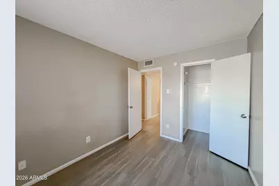 3955 W Wonderview Road, Phoenix, AZ 85019 - Photo 12