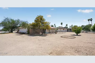 12406 N Banner Court, Sun City, AZ 85351 - Photo 10