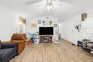 2060 N Center St, Mesa, AZ 85201 - Photo 6