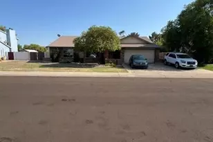 6427 W Shaw Butte Dr, Glendale, AZ 85304 - Photo 2