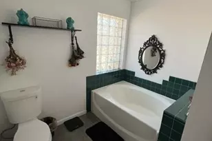 6427 W Shaw Butte Dr, Glendale, AZ 85304 - Photo 12