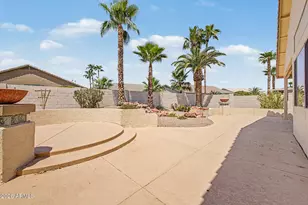 17806 N Becke Ln, Surprise, AZ 85374 - Photo 36