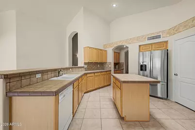 17806 N Becke Lane, Surprise, AZ 85374 - Photo 14