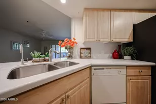 5104 N 32nd St, Phoenix, AZ 85018 - Photo 4
