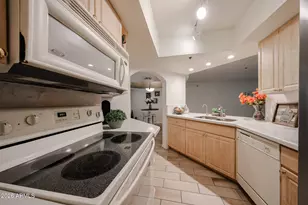 5104 N 32nd St, Phoenix, AZ 85018 - Photo 6