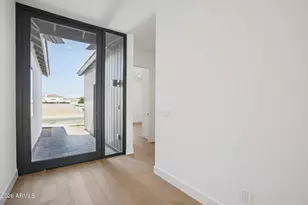 2331 E Aquarius Pl, Chandler, AZ 85249 - Photo 4