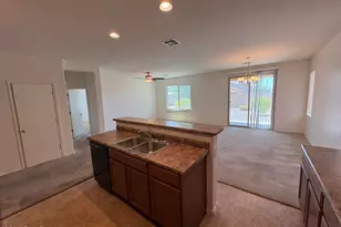 23549 W Hopi St, Buckeye, AZ 85326 - Photo 6