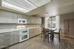 6327 N 34th Ln, Phoenix, AZ 85017 - Photo 8