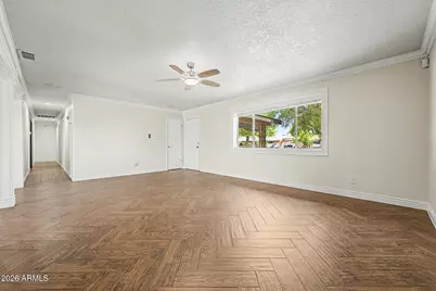 6241 W Highland Avenue, Phoenix, AZ 85033 - Photo 8