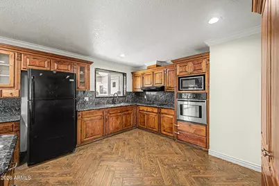 6241 W Highland Avenue, Phoenix, AZ 85033 - Photo 4