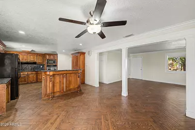 6241 W Highland Avenue, Phoenix, AZ 85033 - Photo 10