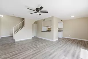 8432 N 34th Dr, Phoenix, AZ 85051 - Photo 12