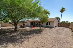 11016 N 66th Dr, Glendale, AZ 85304 - Photo 2