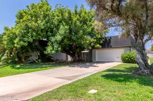 3160 E Hazelwood St, Phoenix, AZ 85016 - Photo 4