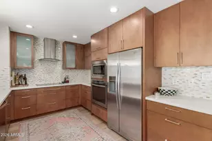 3160 E Hazelwood St, Phoenix, AZ 85016 - Photo 16