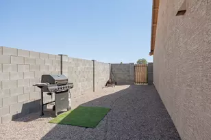 10498 W Carousel Dr, Arizona City, AZ 85123 - Photo 34